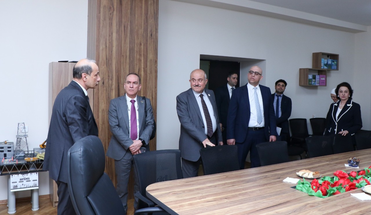 AzMİU məzunu Sami Hijjawi doğma universitetində - FOTOLAR